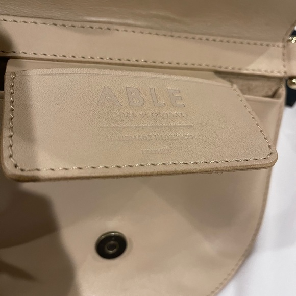 NWT ABLE Fozi Slim Satchel - Picture 3 of 9